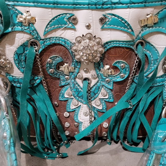NWOT Cowgirl Trendy Turquoise and Brown Women's Bag w/rhinestones - Picture 6 of 7